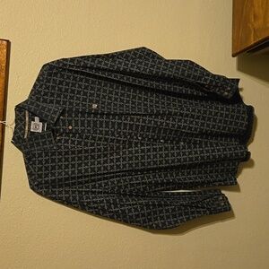 Cinch long sleeve shirt.  Men's size XL